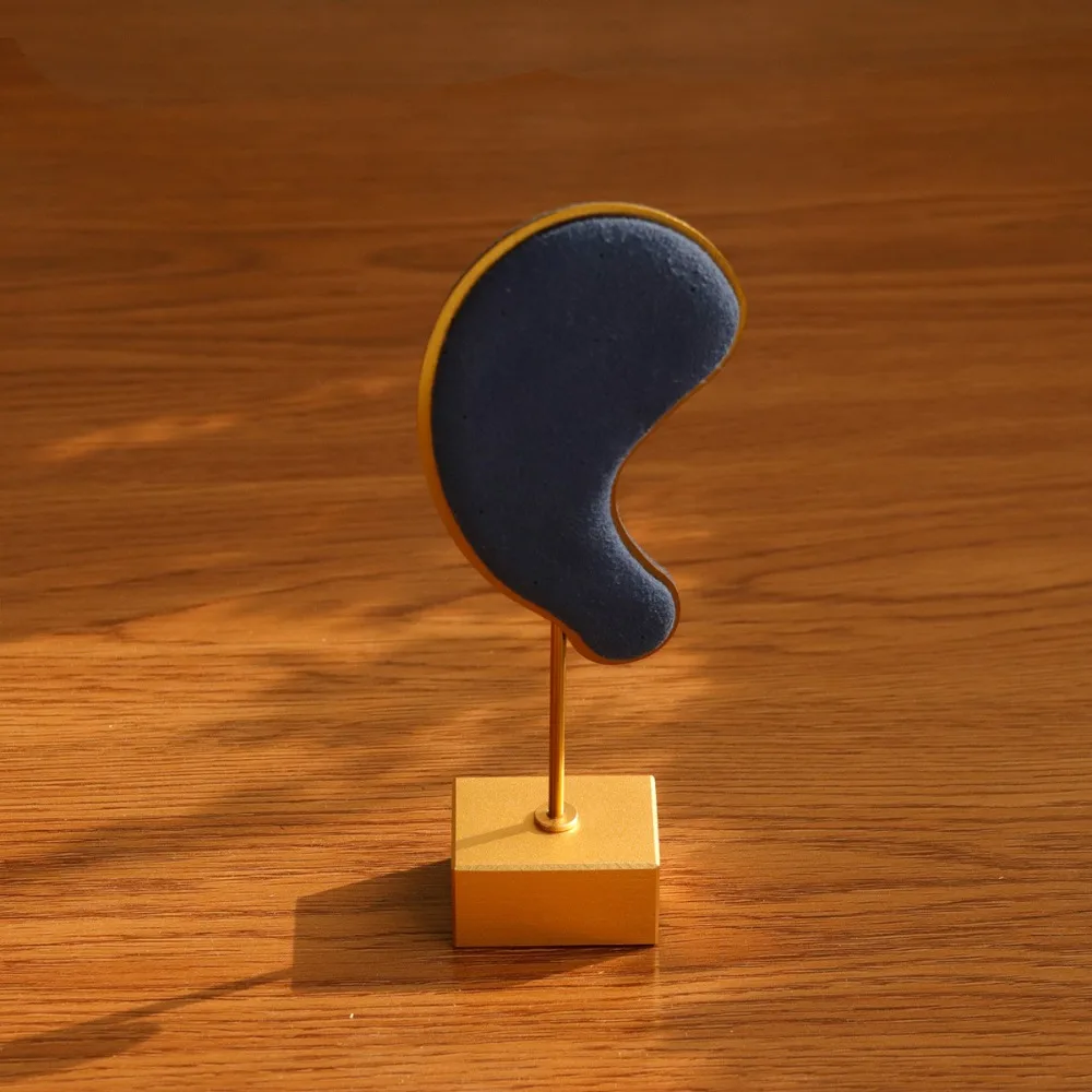 Ear Shape Earring Display Stand Microfiber Ear Model Ear Clip Holder Exquisite High-end Earring Hanging Rack Photography Props