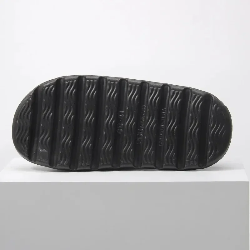 Shoes Men and Women EVA Soft-soled Lightweight Home Slippers High-quality Exclusive Brand Slides Big Size 45 46 47 Men's Casual