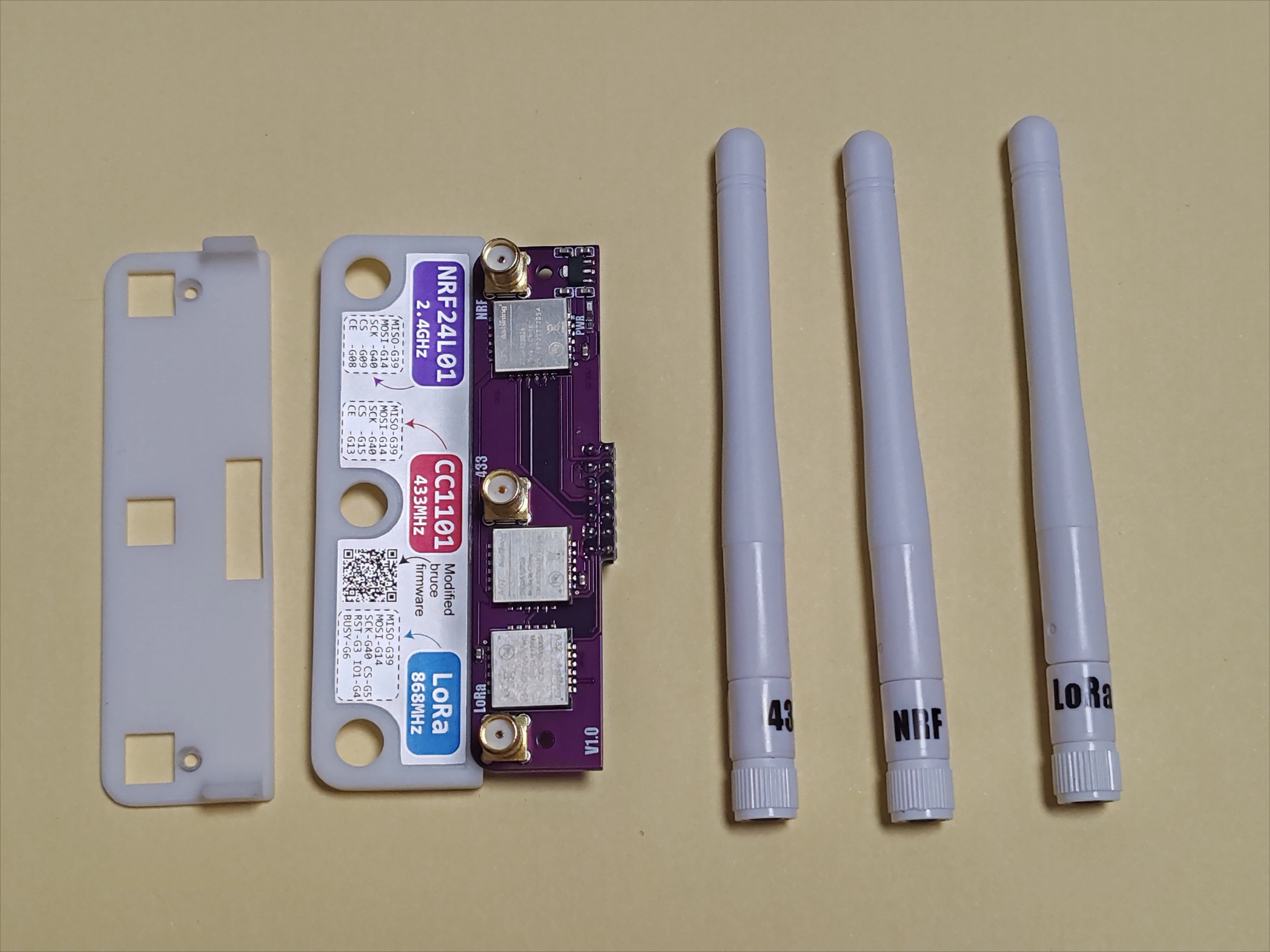 3-in-1 with housing module CC1101, NRF24L01 and LoRa (850~ 931MHz) , only compatible with M5Stack CARDPUTER ADV