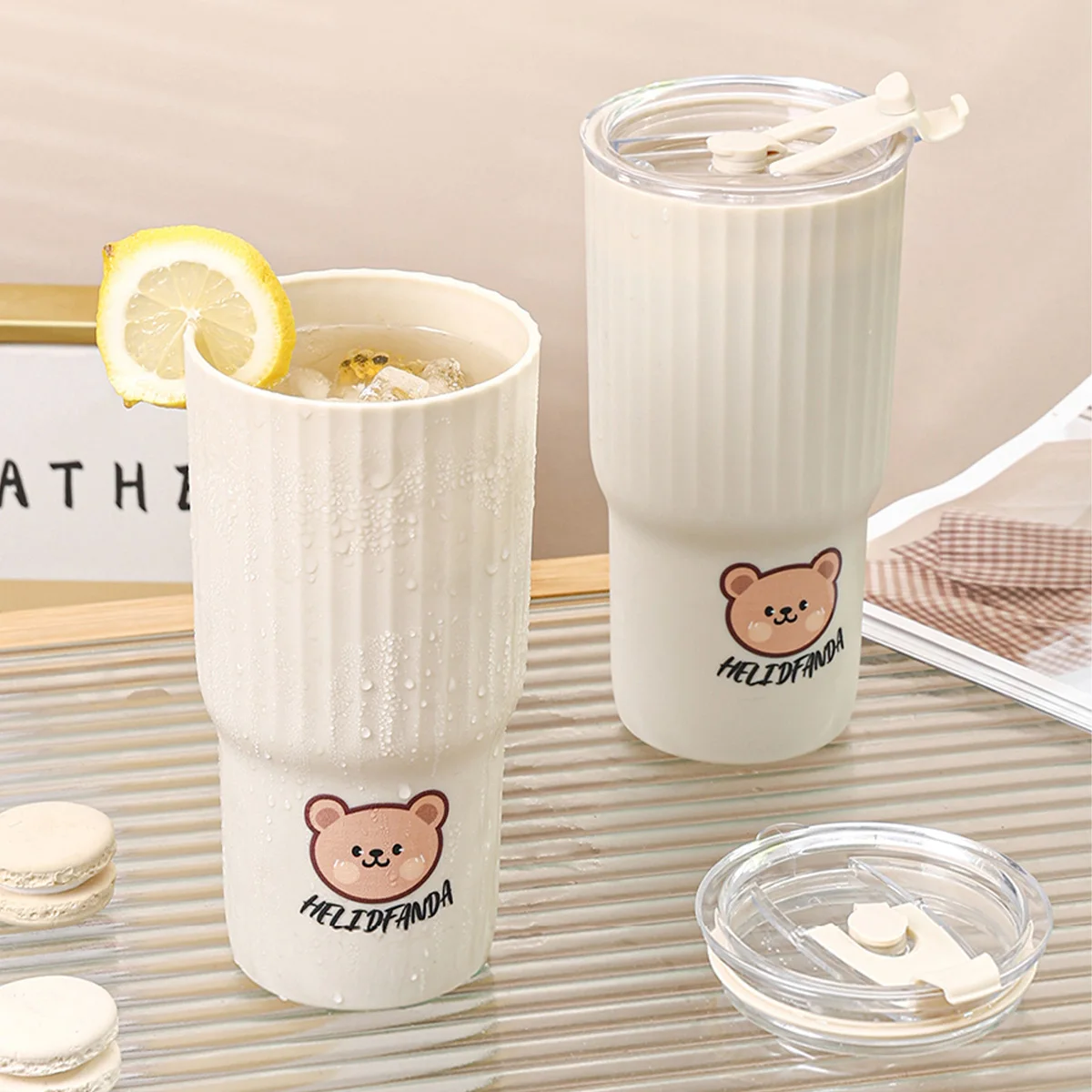 WORTHBUY 650Ml Cute Bear Plastic Coffee Cup Portable Heat-Resistant Drinking Cup With Lid Leak-poof Water Cup For Student Kids