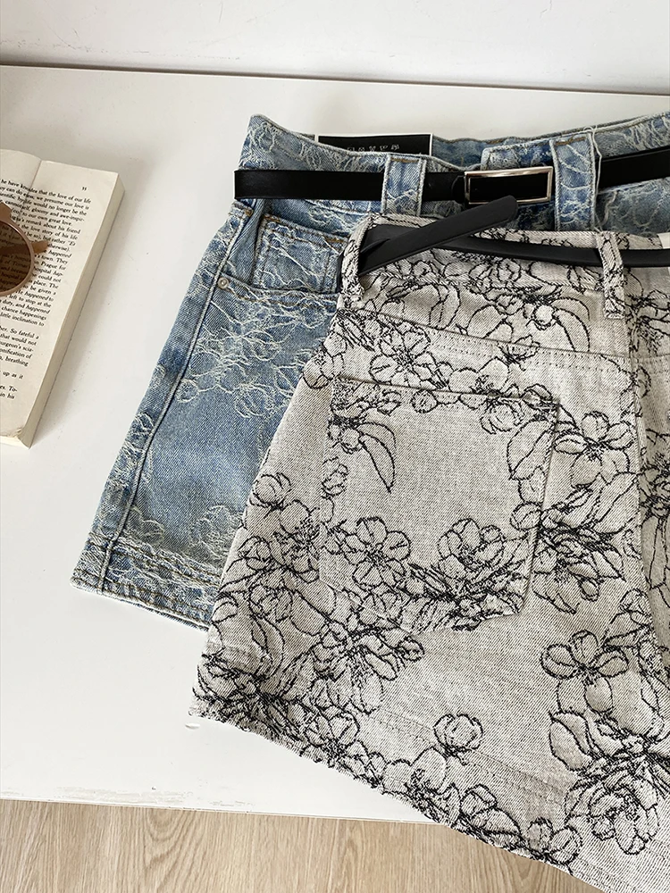 2023 neue Mode Sommer frauen Denim Shorts Jacquard Gestickte Blumen Breite Bein Kurze Weibliche Vintage Kurze Hosen