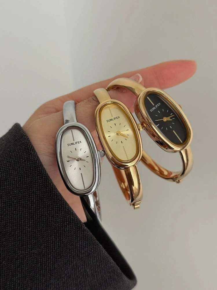 

2026 Luxury Ladies Watch Oval Waterproof Stainless Steel Quartz Watch Delicate Bracelet Gift Women's Dress Watch Montre Femme