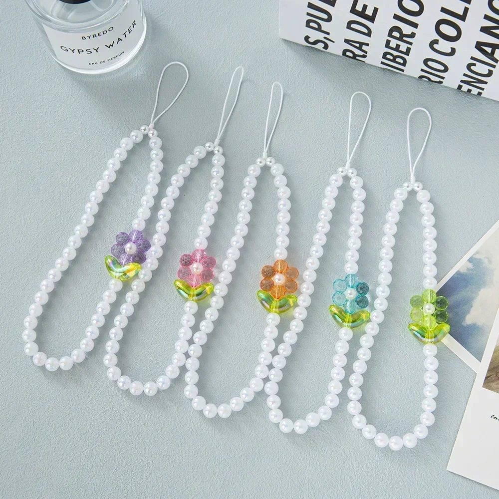 

Direct selling Korean version of pearls with acrylic flowers and beads mobile phone lanyard pendant bag chain