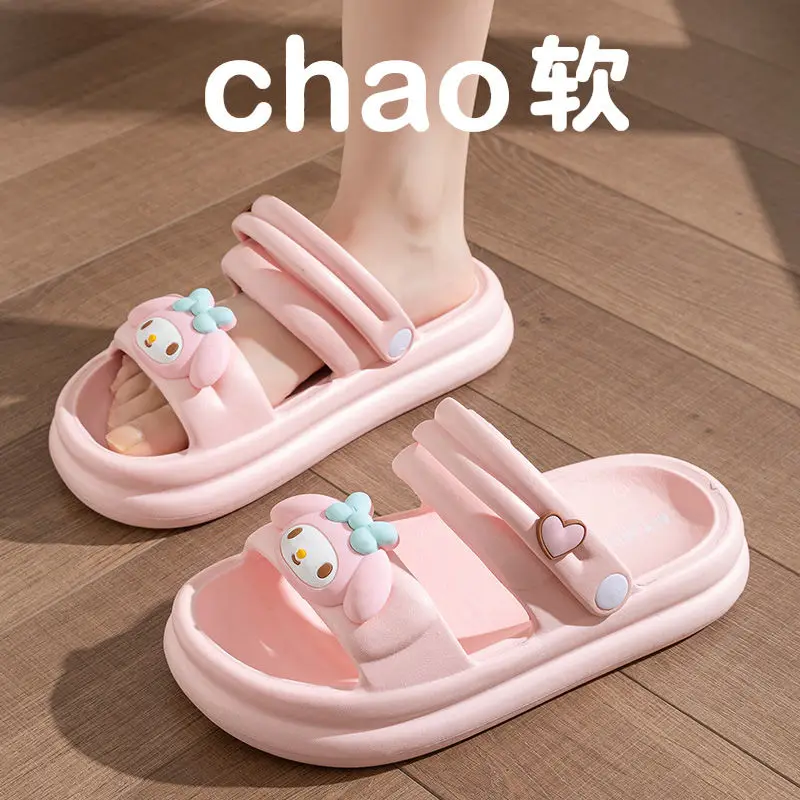 Sandalias Sanrio moda para chicas estudiantes verano al aire libre engrosado nuevo estilo Cinnamoroll zapatos de playa dibujos animados lindos sandalias para niños