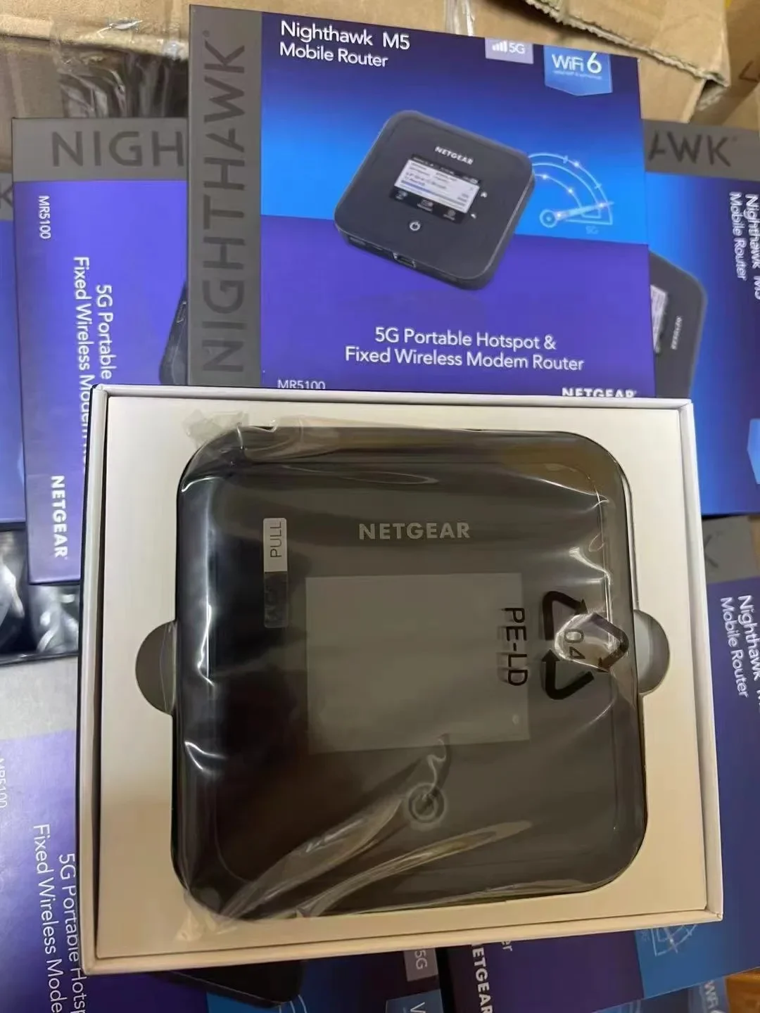 Netgear Nighthawk MR5100 M5 Mobile Hotspot  3.6Gbps mmWave Sub6 WiFi6 5g band n5 n7 n28 n78  98new