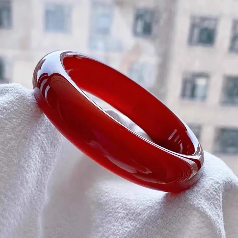 Natural agate , genuine carnelian , jade for the zodiac year, medium-width round red bracelet f