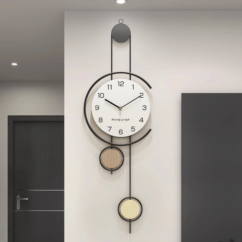 

Роскошные настенные часы для гостиной, настенные часы 2025, новые современные простые украшения, креативные кремовые ветровые часы, предметы домашнего декора