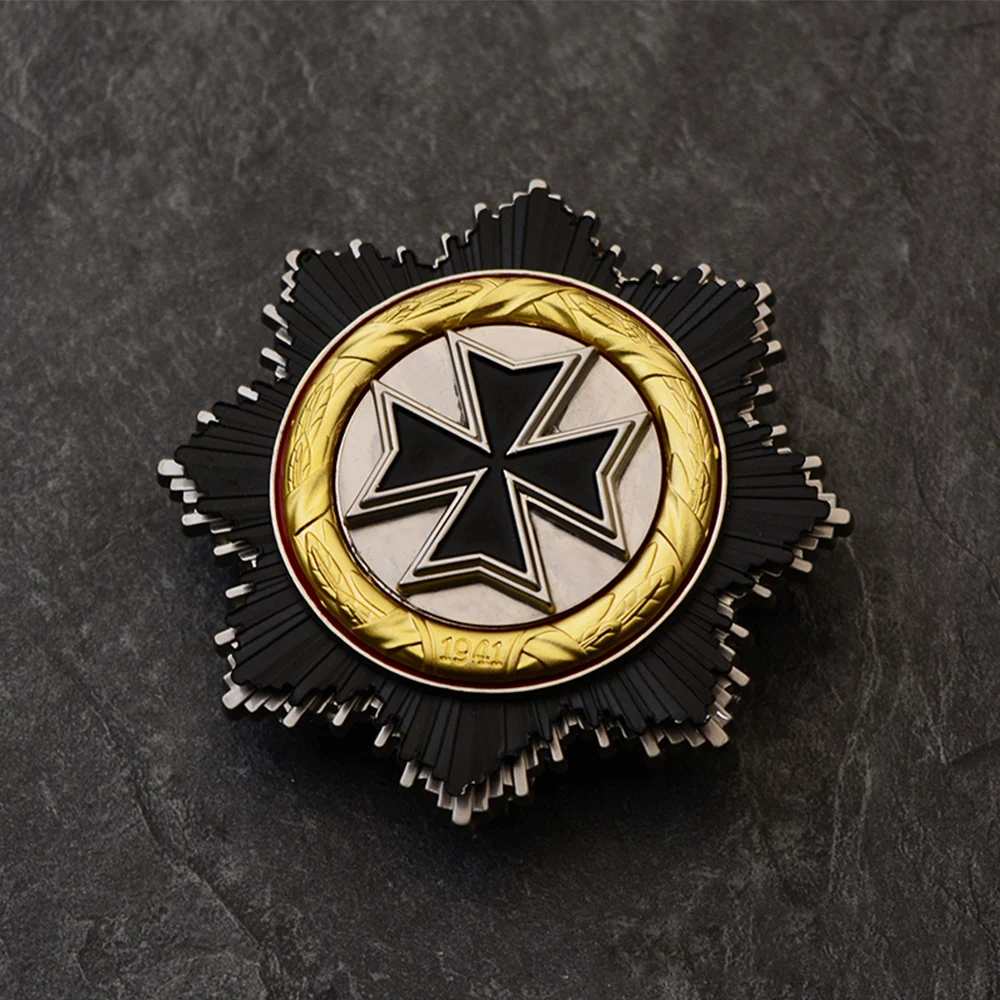 MALTESE CROSS BADGE 1941 MEDAL INSIGNIA ORDER METAL PIN view 2