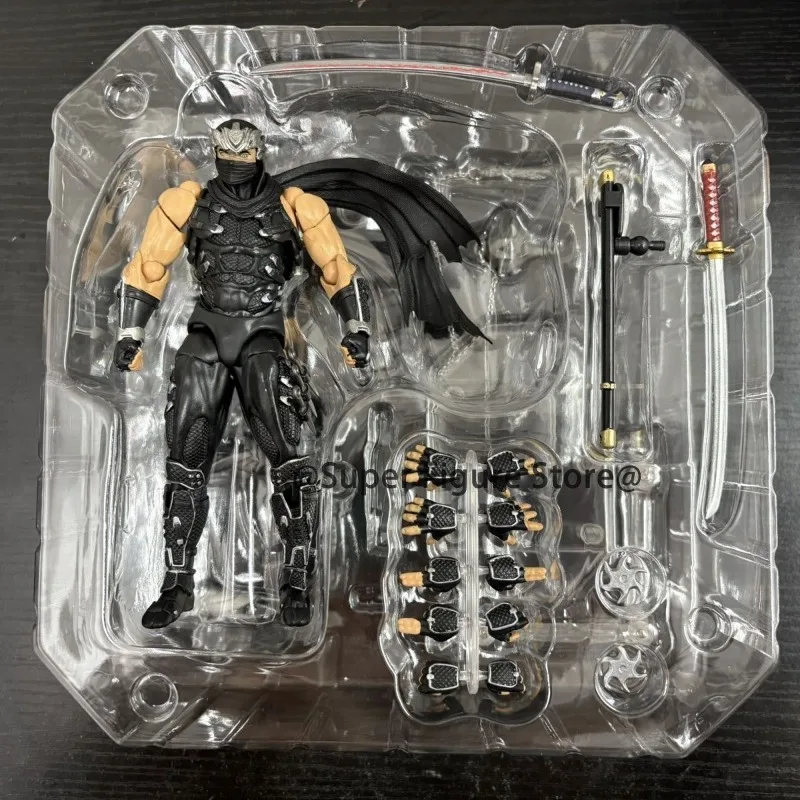Ninja Gaiden 3: Razor's Edge Action Figure Revoltech RYU HAYABUSA