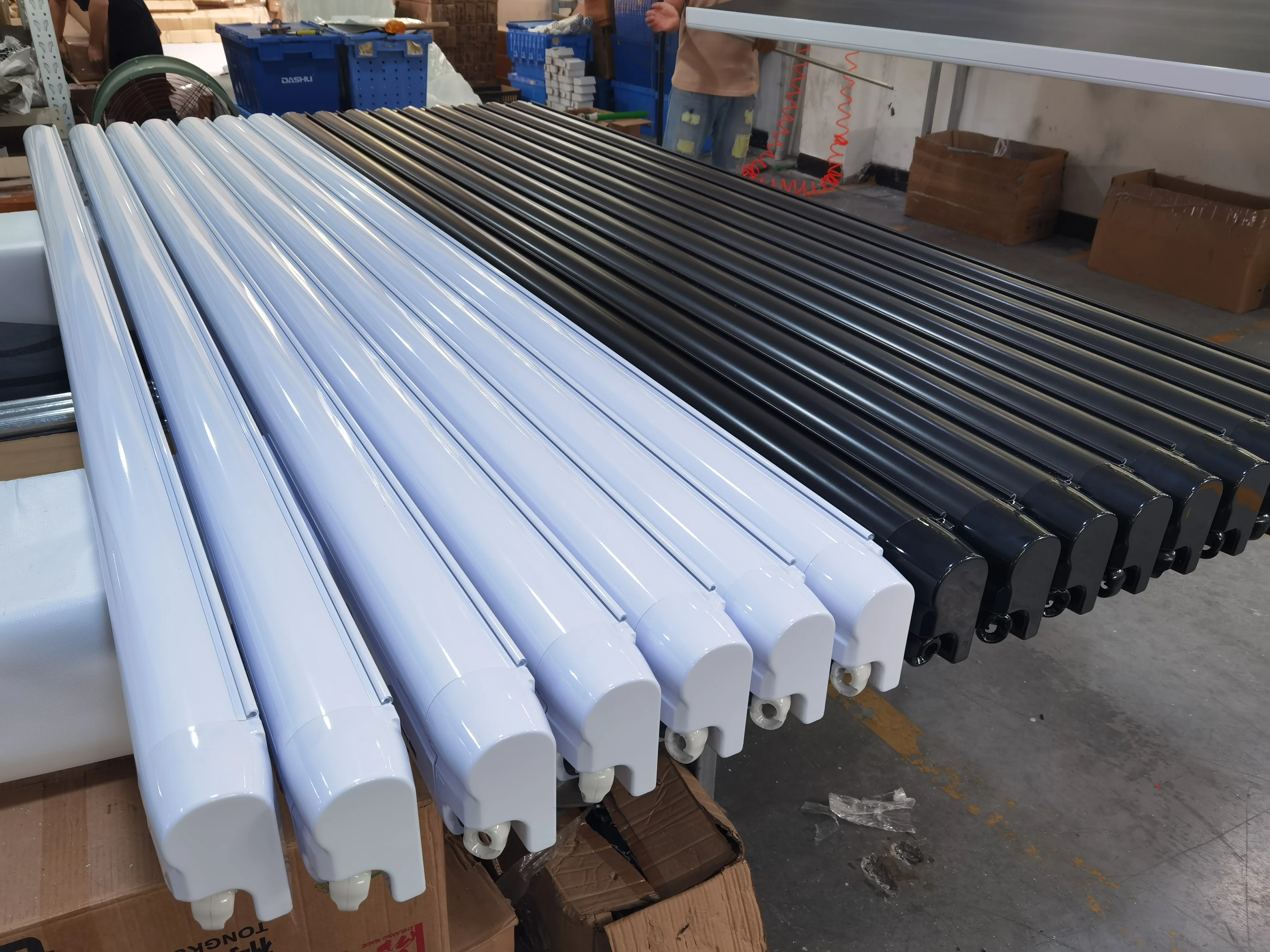 Tenda laterale per camper, pieghevole, manuale, con paralume resistente, struttura in alluminio per avventure all'aria aperta del camper