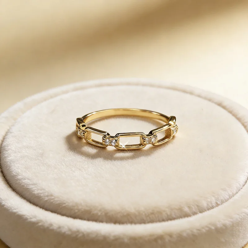 Huitan Chain Linked Design Finger Ring for Women Daily Party Statement Rings with Shiny Cubic Zirconia Gold Color Trendy Jewelry