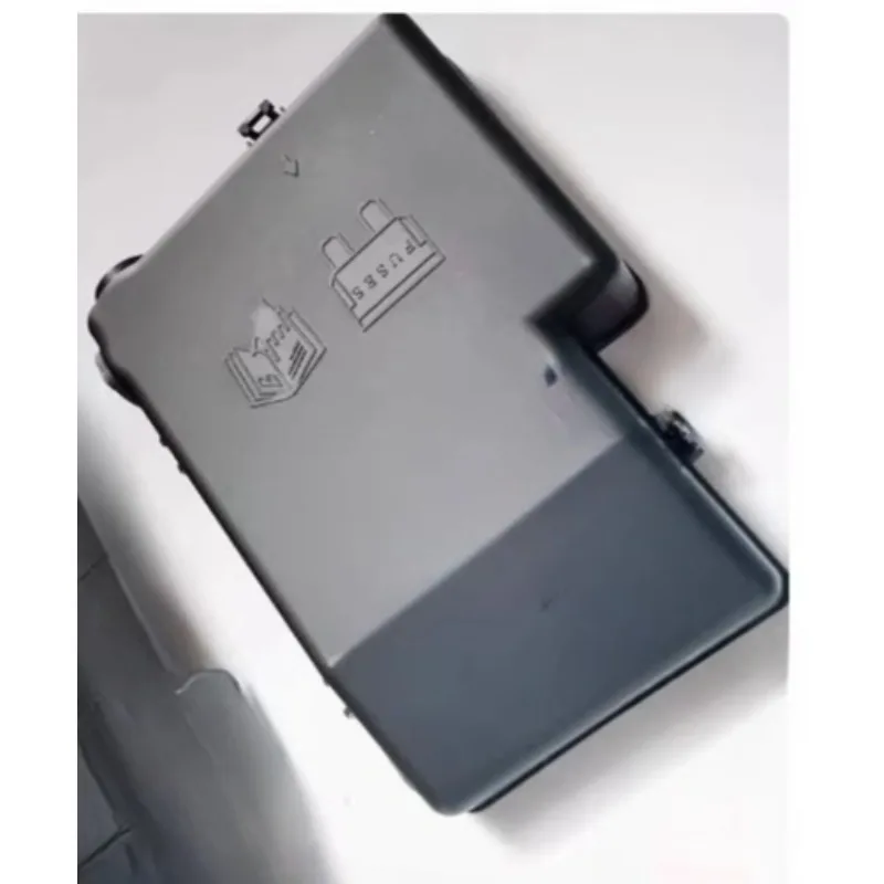 

Обвесы, отсек двигателя, блок предохранителей, верхняя нижняя крышка аккумуляторного отсека, черные для автомобилей Roewe RX8