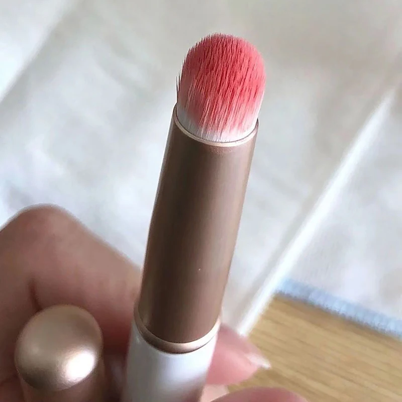1Pc Mini Fingertip Lipstick Makeup Brushes Precision Concealer Make Up Brush Domed Small Portable Lip Brush Makeup tools