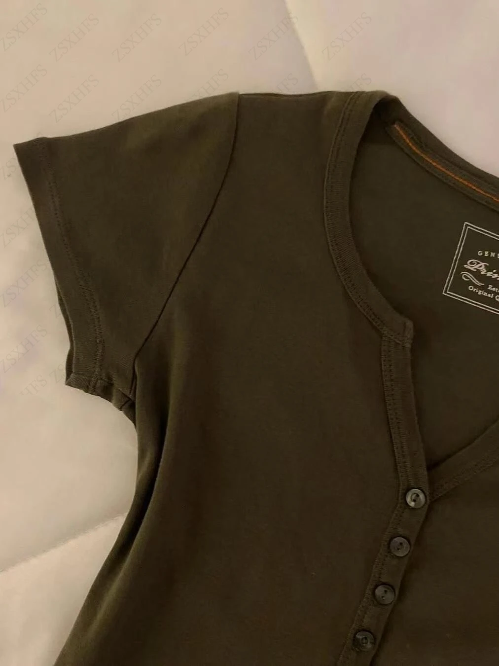 Gothic Streetwear เกาหลีฤดูร้อน T เสื้อผู้หญิงเสื้อผ้า Slim V คอ Punk แขนสั้น Vintage 90s Y2k T เสื้อ Crop Tops ความงาม