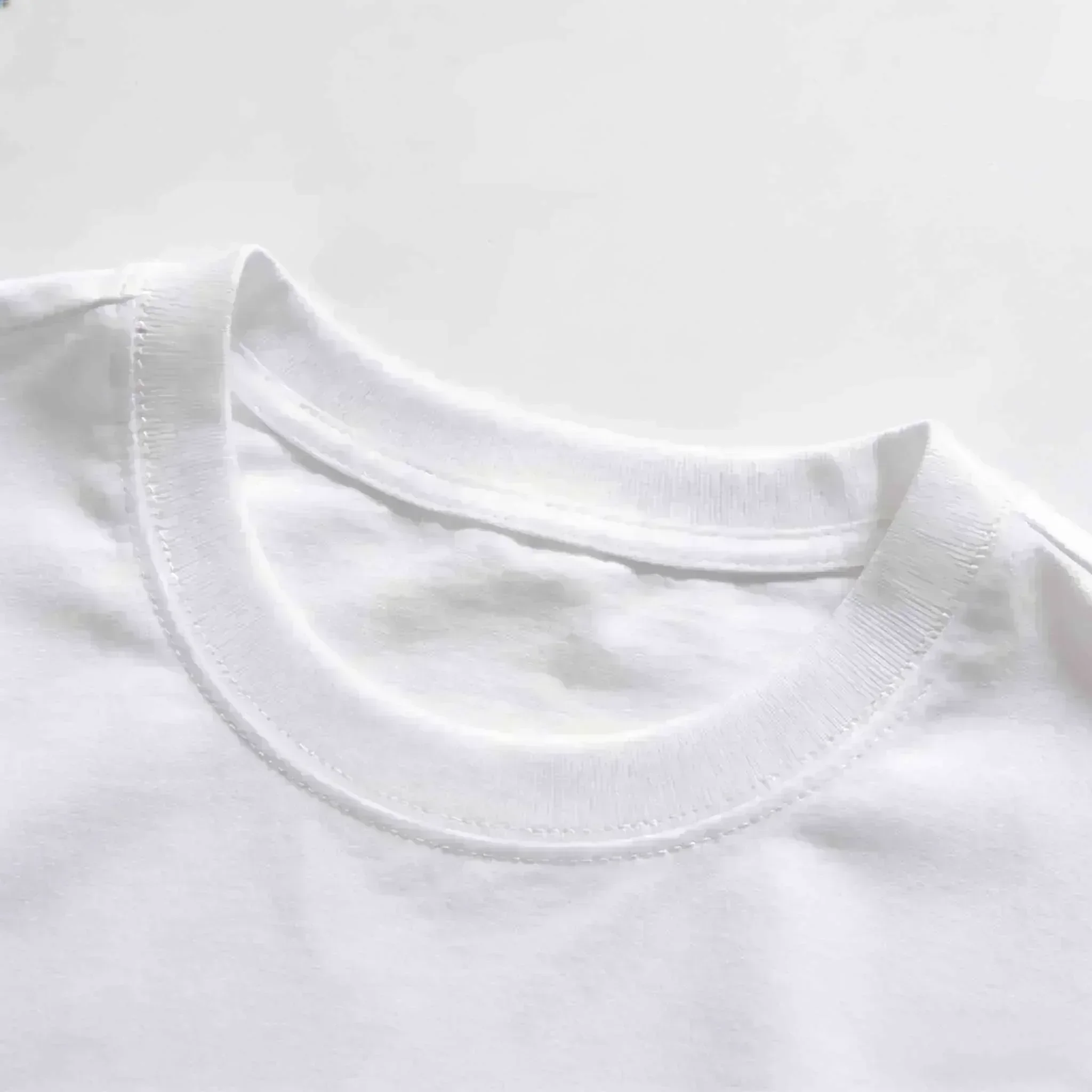 2026 Sommer Neues Herren-T-Shirt aus Reiner Baumwolle mit Digitalem Druck und Bunten Kreuzen Grafik Unisex Atmungsaktiv Harajuku Y2k Streetwear – Detail 8