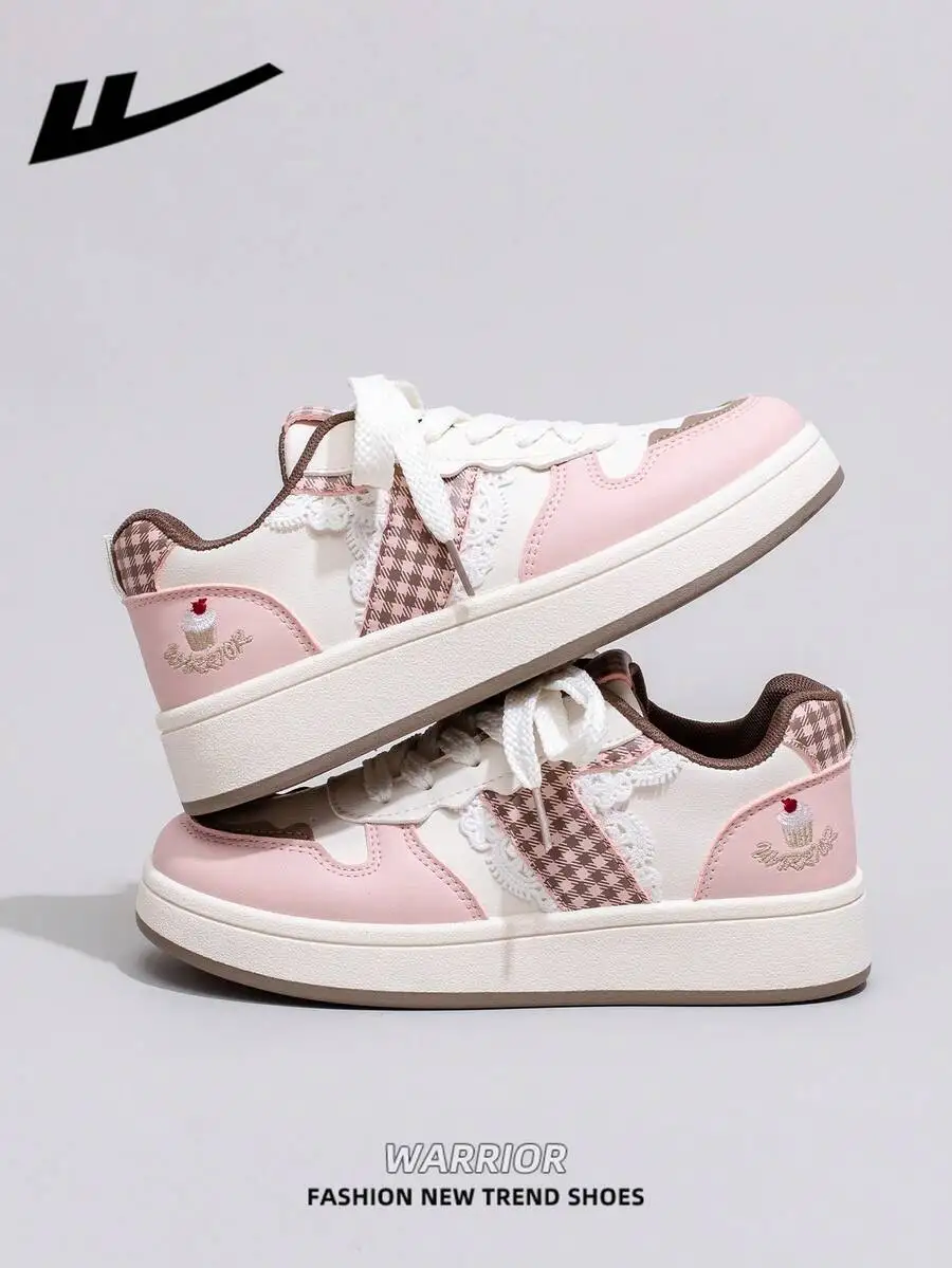 WARRIOR Women's 1 Pair Thick Sole Lace-Up Soft Bottom Casual Sneakers, Low-Top Flat Outdoor Shoes, Summer Commuter Shoes, Round