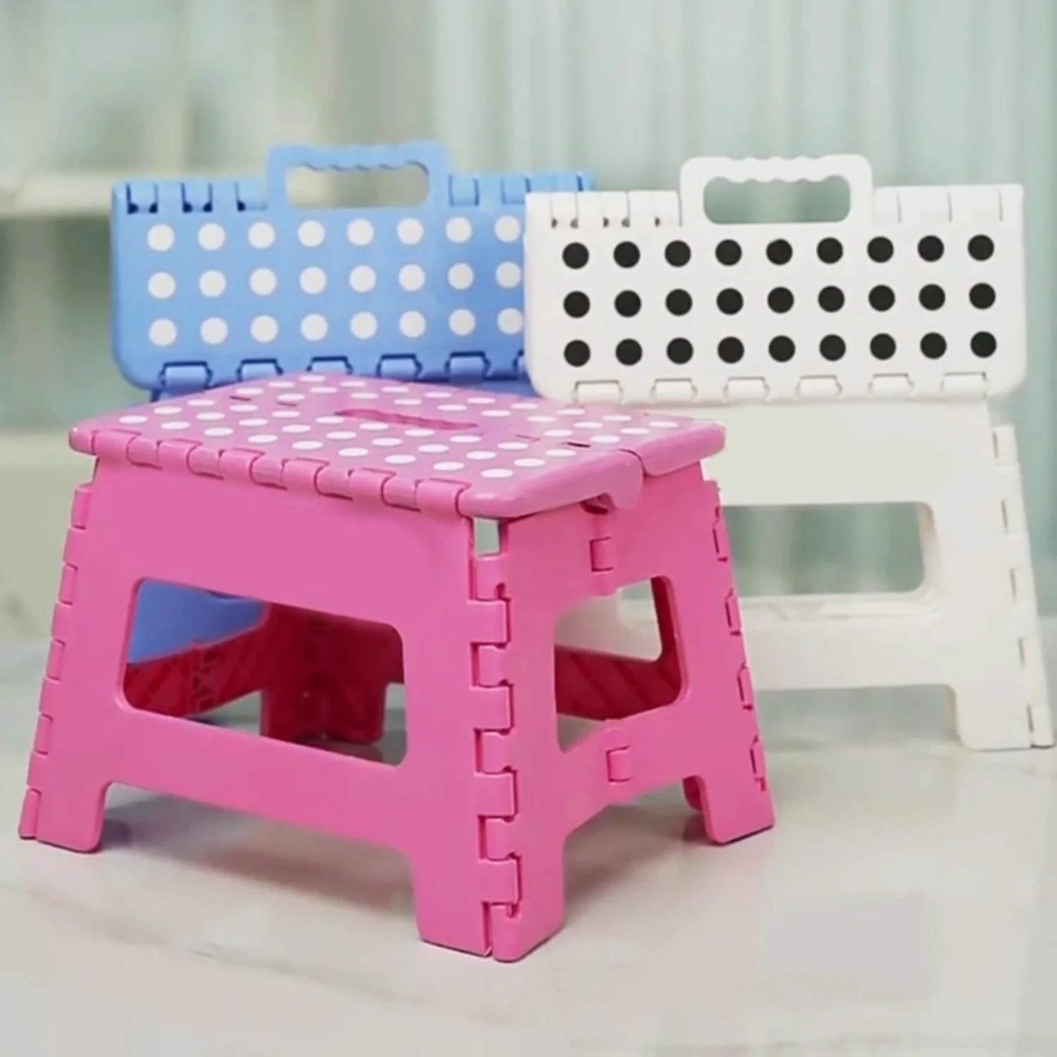 Convenient Foldable Step Stool  Durable Plastic, Suitable for Adults and Children, Perfect for Kitchen, Bathroom, or Bedroom