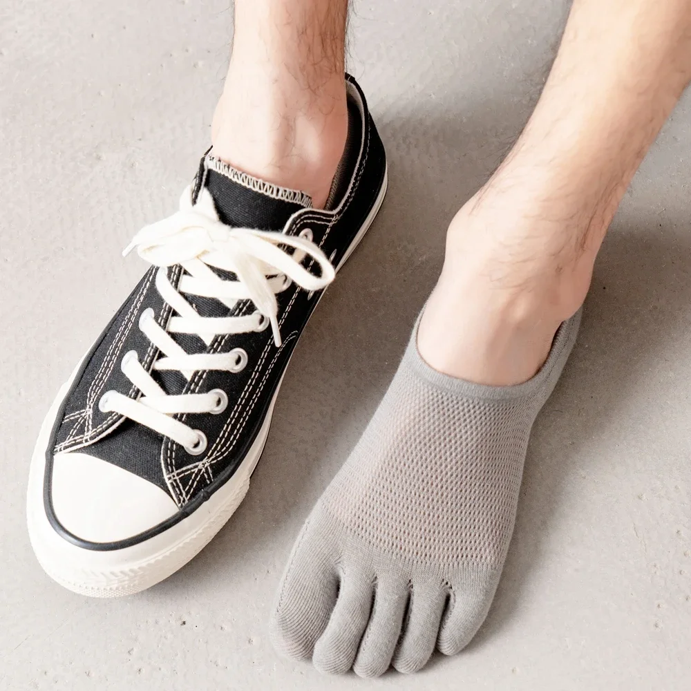 5 Pasang Kaus Kaki Jari Kaki Tak Terlihat Kaus Kaki Lima Jari Katun Tipis Jaring Musim Panas Pria Kaus Kaki Sandal Antiselip Tanpa Pertunjukan dengan Jari Terpisah