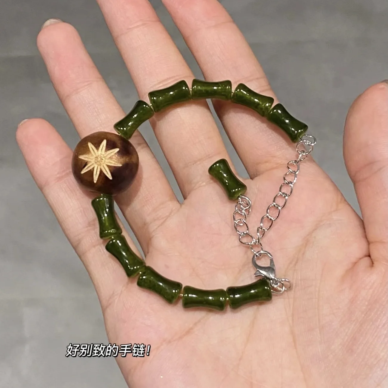 Girlcult Portable Mirror Handheld Mirror Makeup Tool Bracelet Book Sachet