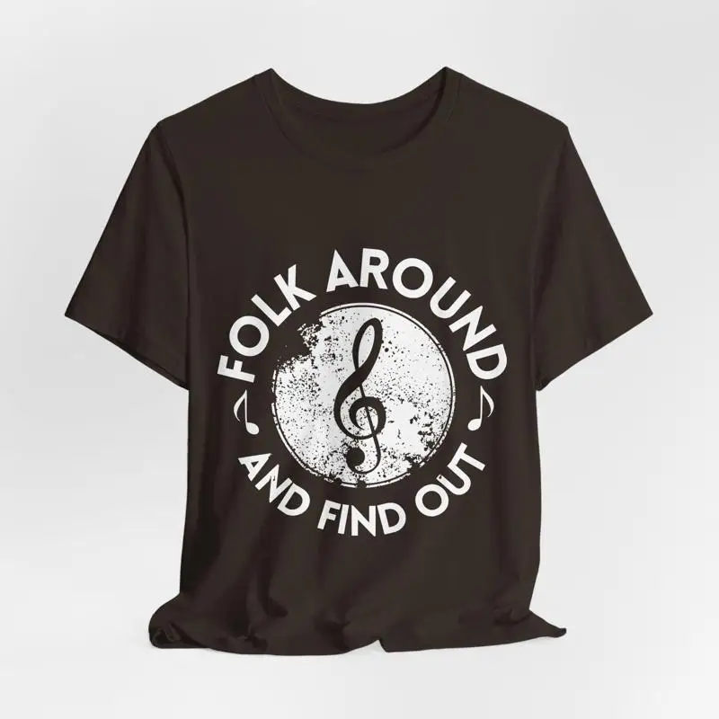 الشعب حولها والعثور على تي شيرت مضحك للموسيقيين #1