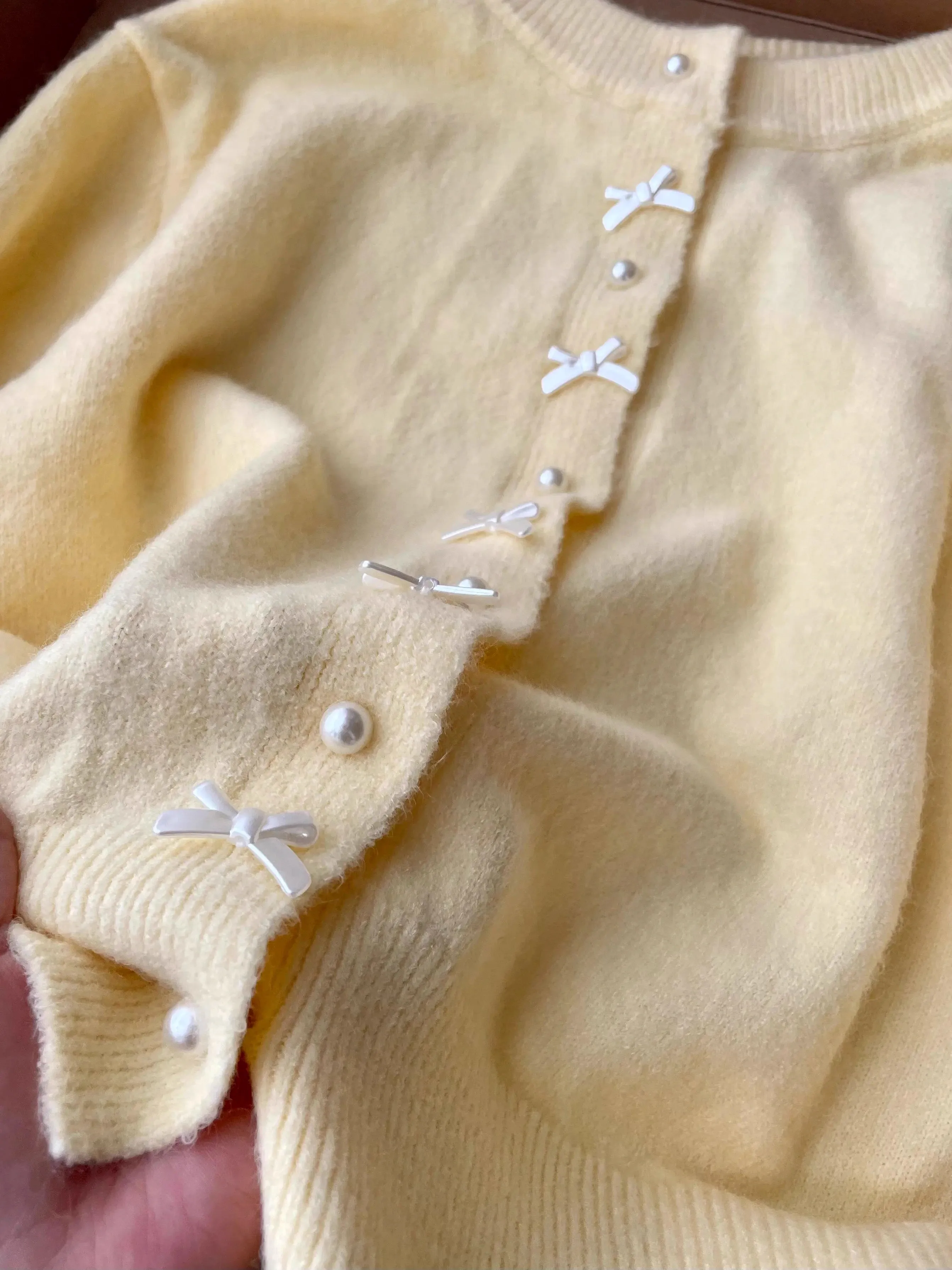 Women's Sweater Gentle Style Long Sleeve Pearl Button Top Spring Autumn New O-Neck Sweet Bow Yellow Knitted Cardigan Coat - Image 5