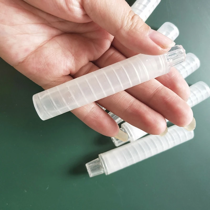 Picture 6: Universal Dustless Chalk Holder Washable Chalk Twist up Design Chalk Holder