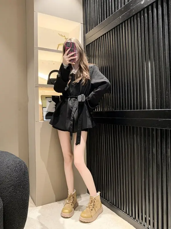 Boots Women is  Leather Flat Short Leath Boots Autumn Winter Motorcycle Boots Fashion Female Chunky Heel Platform Boots Casual