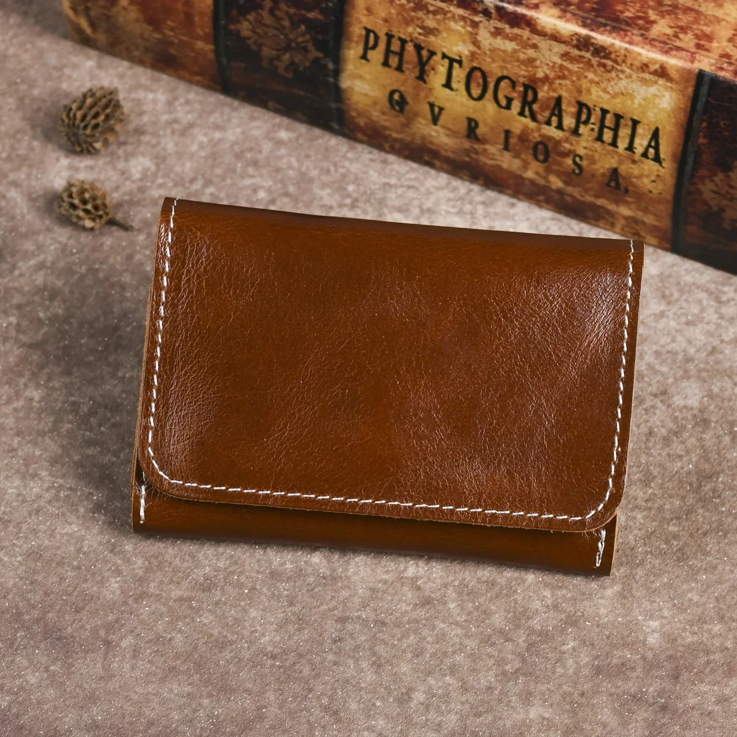 Echtes Rindsleder-Portemonnaie für Damen und Herren, Vintage Handgefertigter Schlanker Kartenhalter, Kompakte Kleine Kurze Münzbörse im Retro-Stil – Detail 6