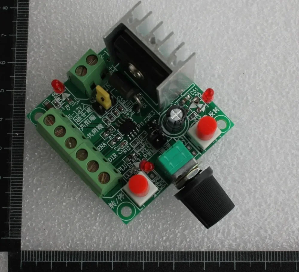 Simple stepper motor drive controller speed reversing control Pulse generator  PWM controller module sensor