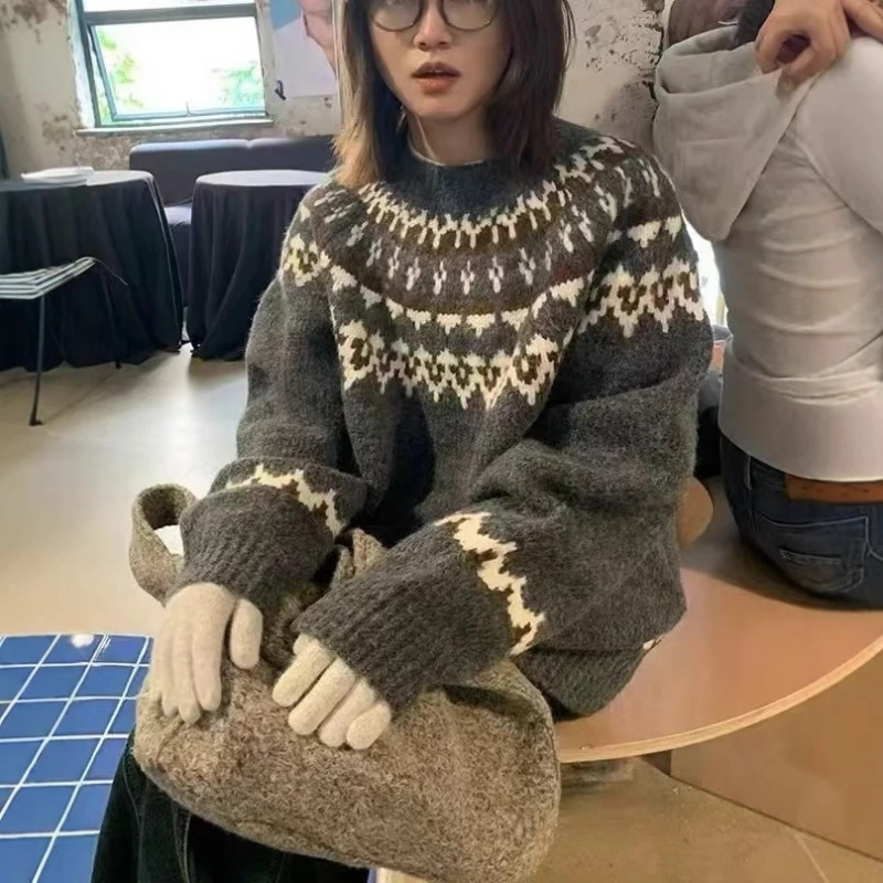 2026 Autumn/Winter Fashion New Women's Warm Cashmere Sweater Soft Loose Round Neck Color Blocked Thick Design Hoodie  Jumper
