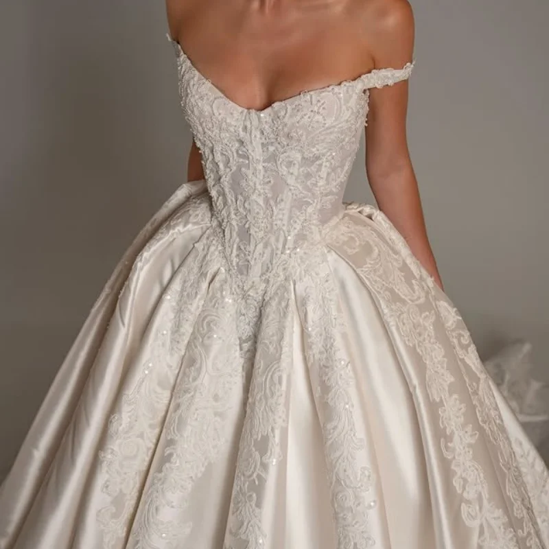 

Satin ivory White Appliques Wedding Dresses flower decal off-shoulder puff skirt Gowns Made wedding dress Bridal Gown