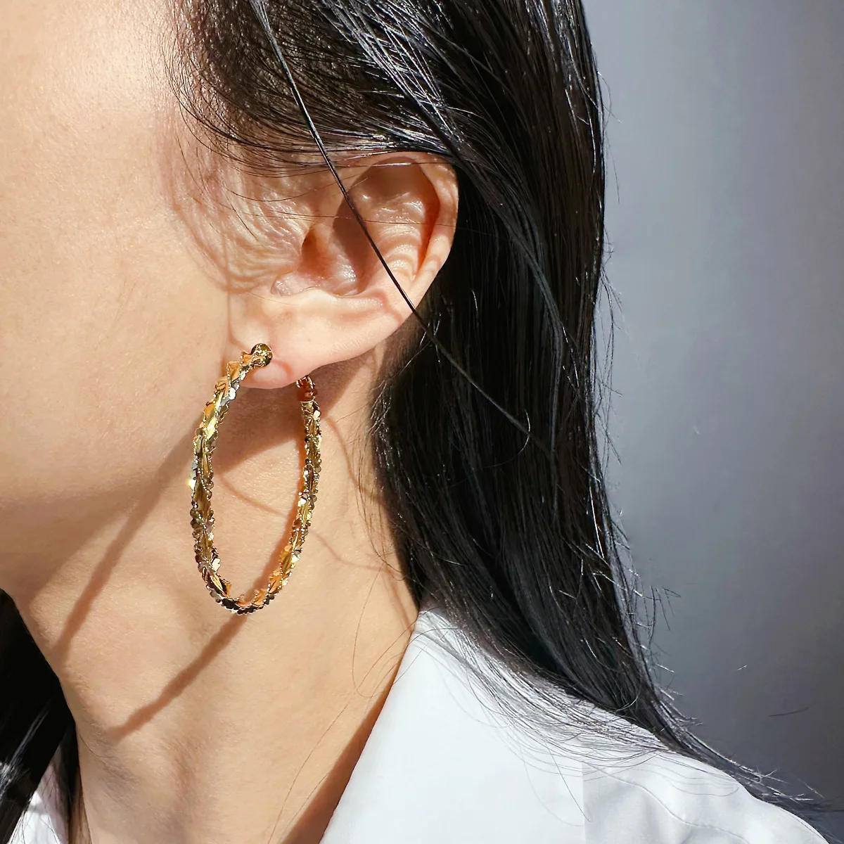 Sparkling Ice Shard Twist Hoop Earrings - Oversized Mobius Statement Earrings Fashion Bold for Women M756