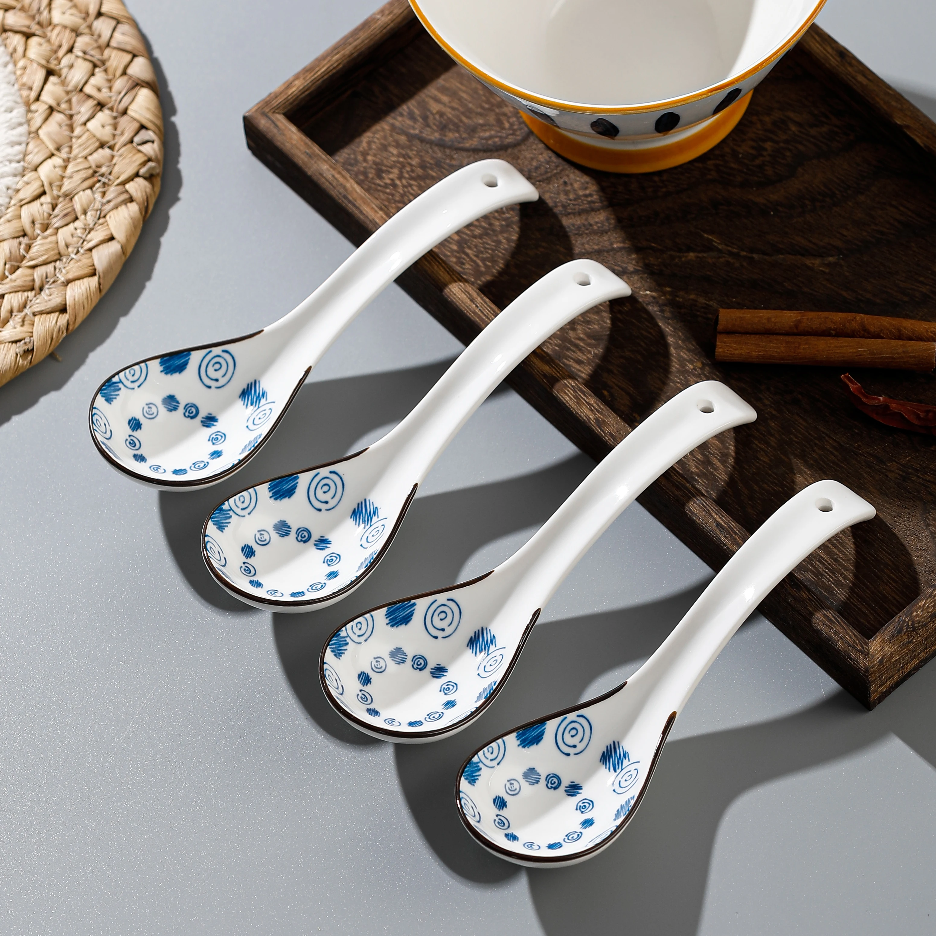 4Pcs Ceramic Soup Spoon Set Creative Printed Design Household Kitchen Ceramics Cutlery Set Japanese Style Ceramic Soup Spoon