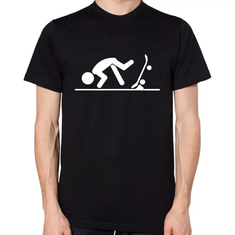 

Футболка с принтом «Падение с скейтборда»