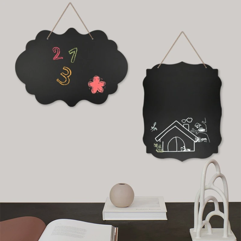 4 個両面吊り下げ小さな黒板木製メッセージボード家の装飾教室の屋台オフィスサイン
