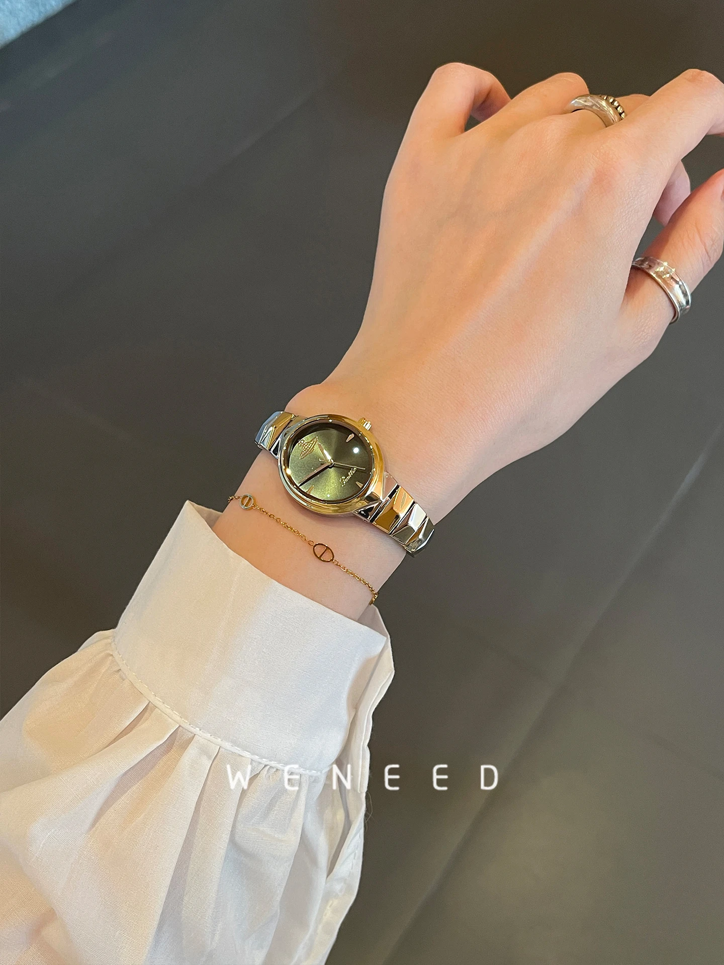 

2025new snakebonewatchforwomenlight luxury ladies highend steel strap women's watch elegant ladies watch birthday gift for women