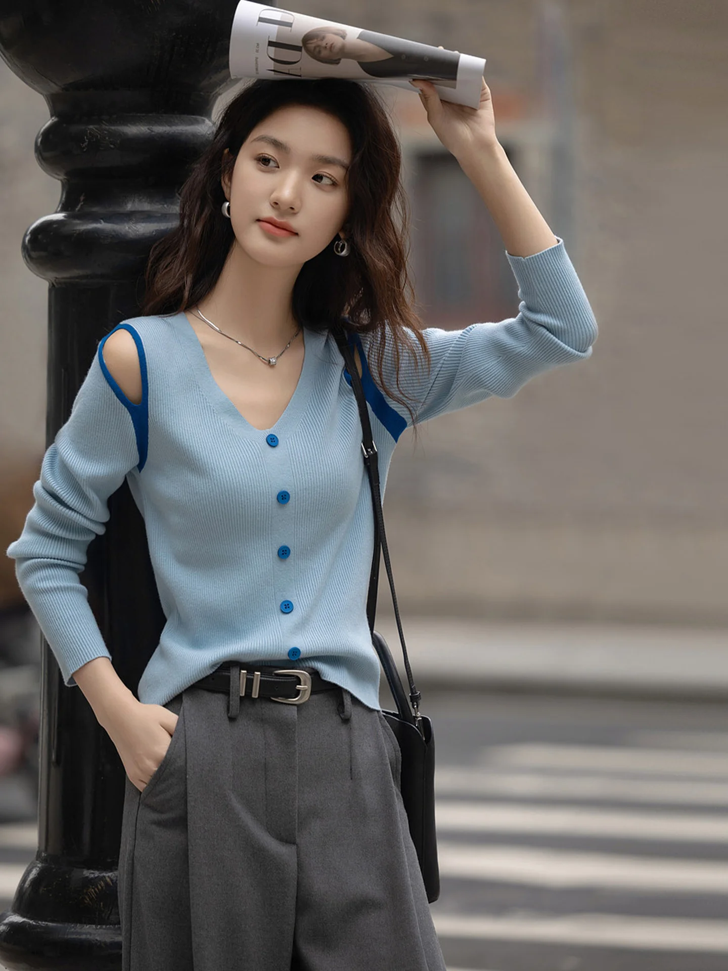 

Slim Fit Knitted Long Sleeve V-Neck Shoulder Bared Top Korean Style Commute Fashion Autumn Season Versatile Color Block Base ...