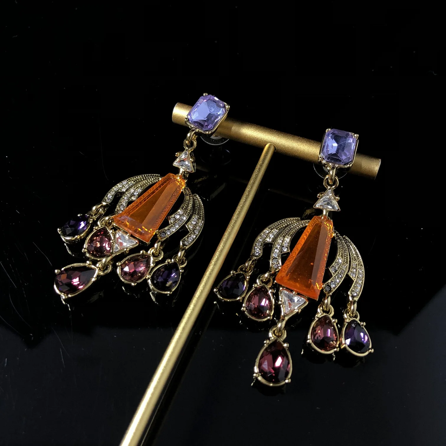 boucles-d'oreilles-clous-medievales-exagerees-avec-strass-et-pompons-boucles-d'oreilles-geometriques-sculptees-retro-bijoux-de-caractere