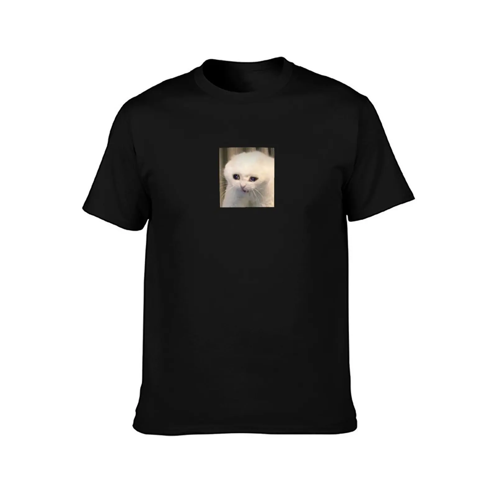 Crying white cat T-Shirt Casual Streetwear Short Sleeve Tee T-Shirt