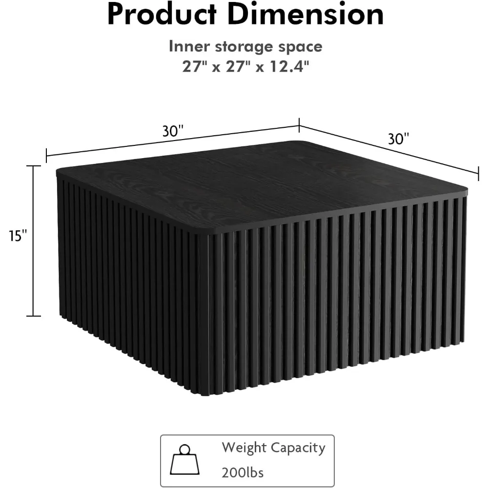 Duży kwadratowy stolik kawowy z radełkowanymi nogami, miejscem do przechowywania, blatem z litego drewna oklejonego, w stylu mid-century modern.