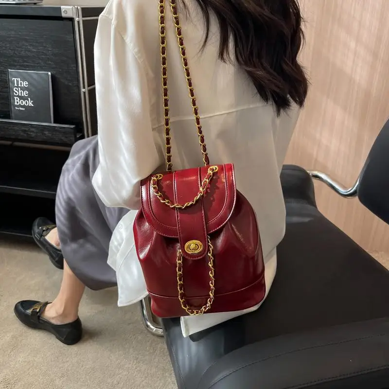 New Women Korea Autumn Winter Mini Chains Backpack Female Ins Student Oil Wax Leather Shoulder Bag Travel Bagpack Black Rucksack