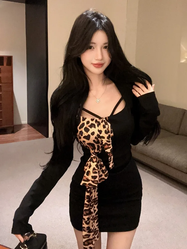 

Retro Hong Kong Chic Unique Leopard Print Patchwork Fake Two-Piece Dress Women Stylish Design Sensation Spicy Short Skirt