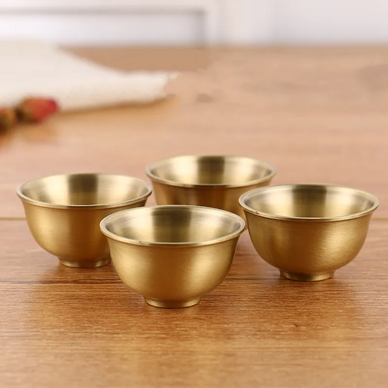 

Small Tea Cup Metal Water Bowl Ornaments 30 ml Wine Milk Cup Teacup Tea Party Tools Brass Chinese Tea Bowl Home Friend Gifts
