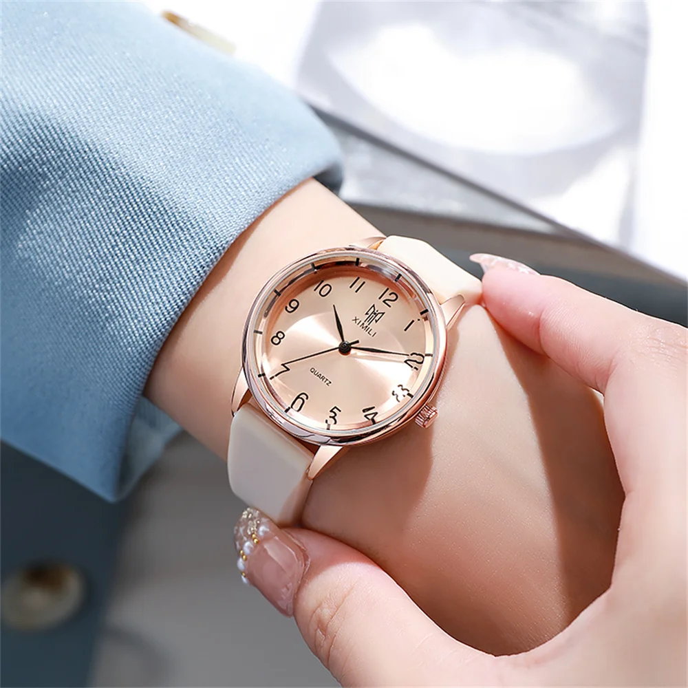 Montre à quartz numérique simple de luxe pour femme, or rose, silicone noir, sport, horloge habillée, cadeau, mode 2024