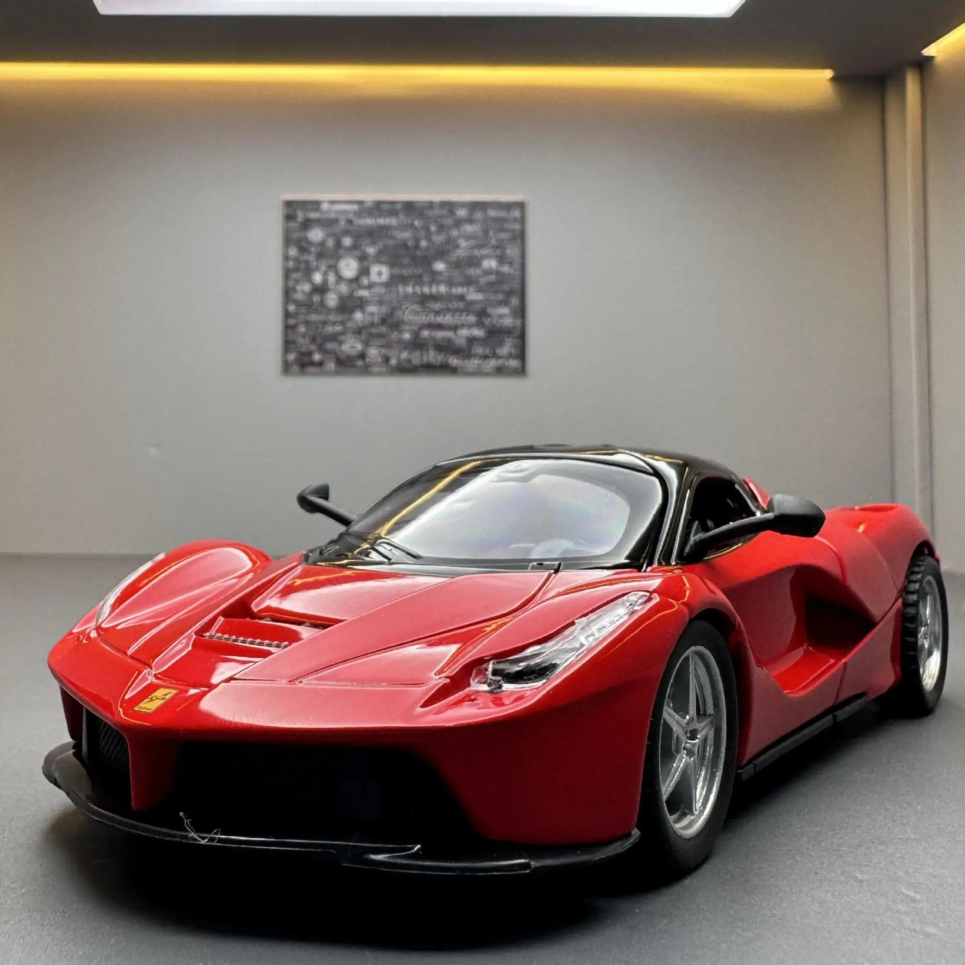 Ferrari Laferrari Alloy Sports Car Model, Diecasts Veículos De Brinquedo De Metal, Simulação De Modelo De Carro, Som e Luz, Presentes Para Crianças,