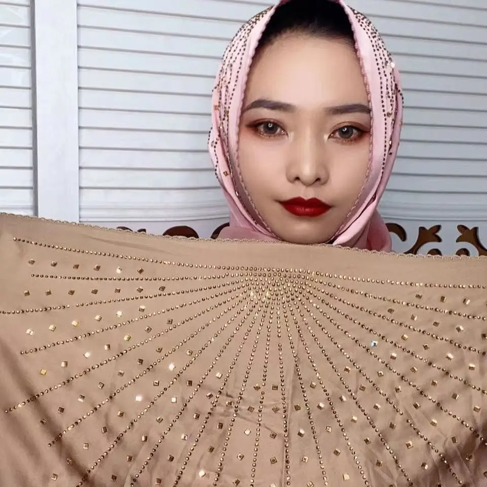 Freeshipping Hijab Moslim Vrouwen Sjaal Hoofddoek Luxe Kwastjes Chiffon Sjaal Malaysia Gebed Kufi Islam Saudi Arabia Zomer