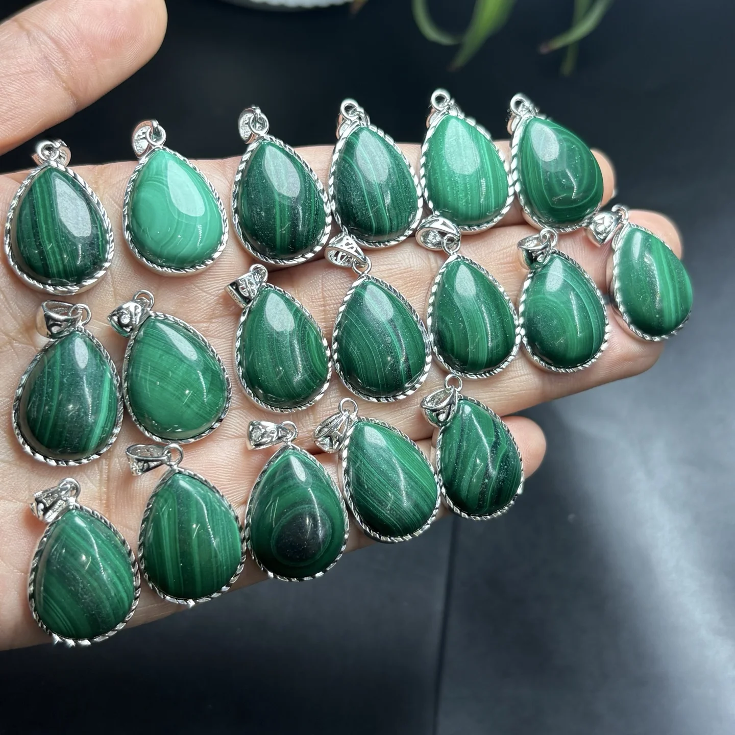 

1 Pc Fengbaowu Natural Malachite Water Drop Pendant Reiki Healing Stone Jewelry Gift For Women