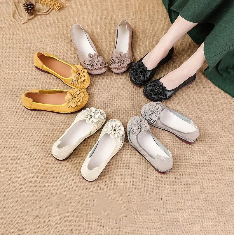 2025 new handmade real leather shoes retro ethnic flower loafers plus size mom vintage shoes desginer soft soled moccasins woman