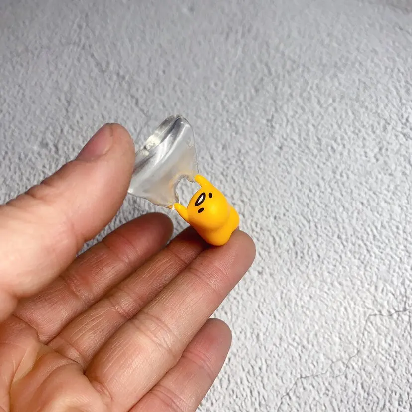 Sanrio Gudetama Cup Edge Mini Figure Blind Box Toys Sanrio Gudetama Bad Badtz-Maru Cup Hanger Q Version Action Figures Cup Decor view 5