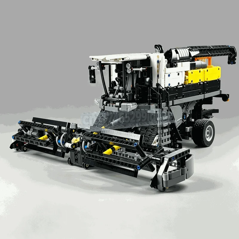 2171PCS Big Combine Harvester Trailer Farm Vehicle MOC Building Blocks Model Custom Agricultural Machinery DIY Assembly Toy Gift